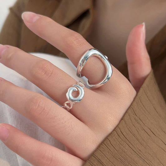 Curved hollowed ring