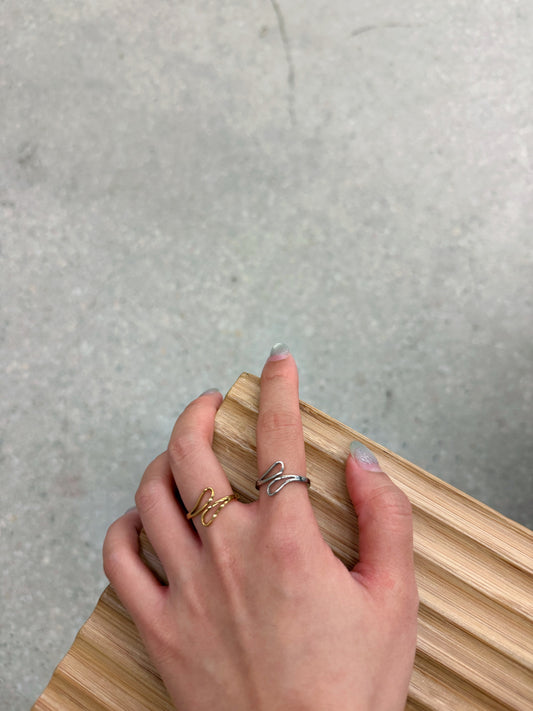 Fluid Mirage ring