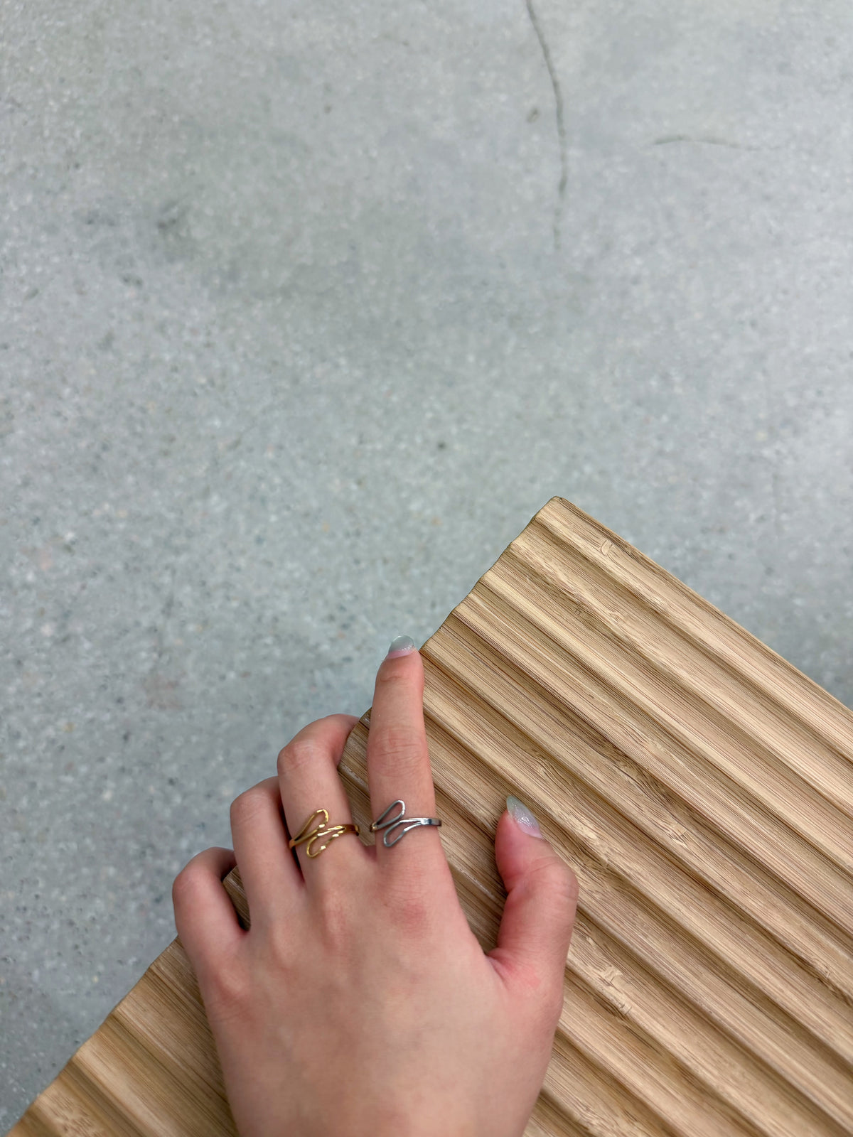 Fluid Mirage ring