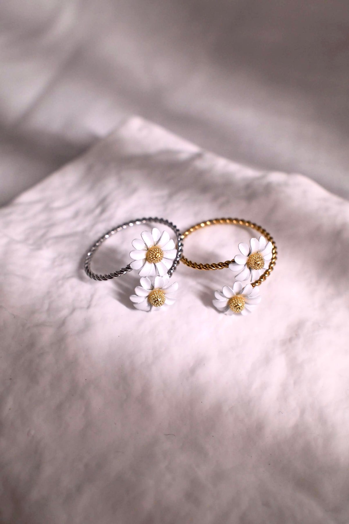 Double Daisy ring