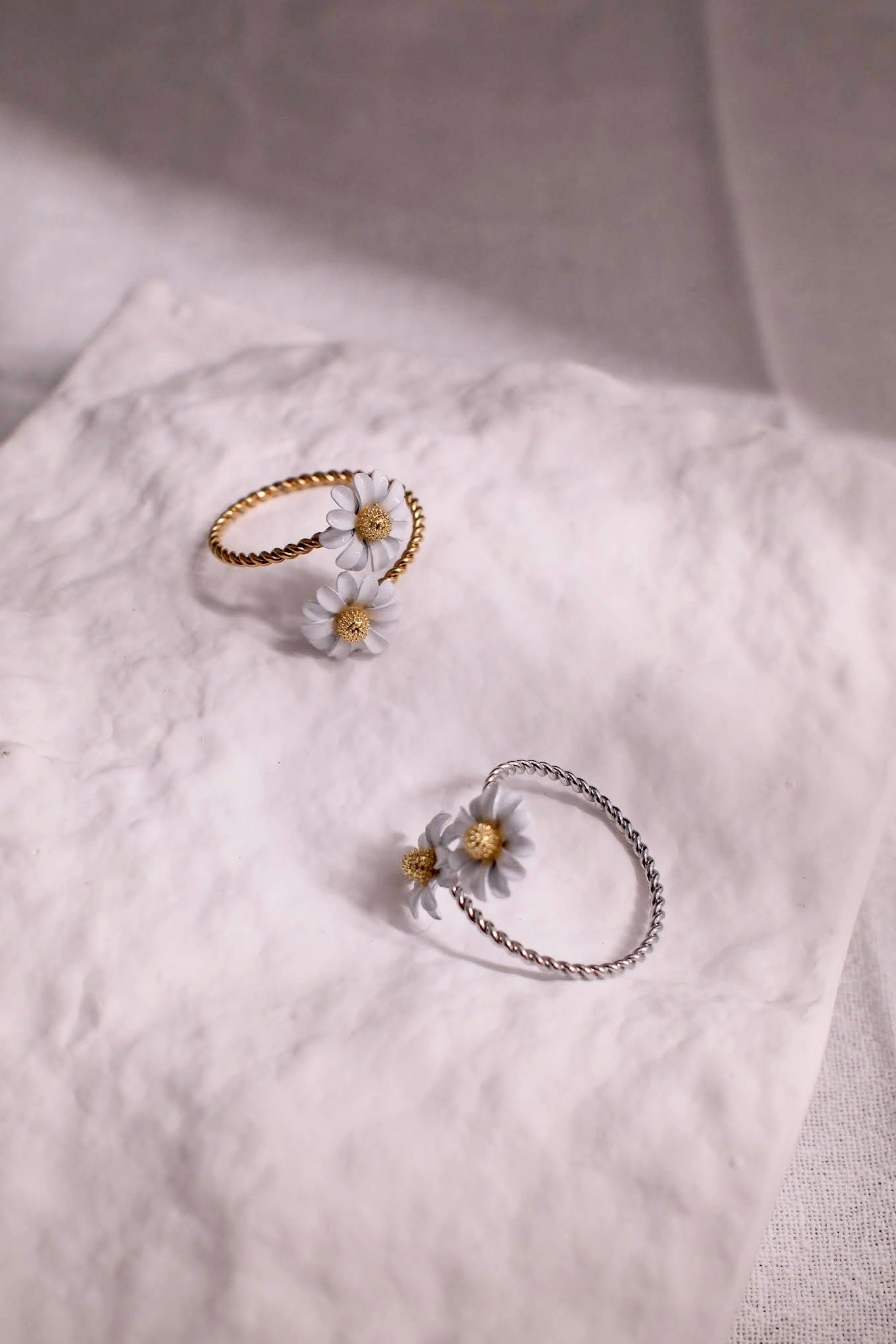 Double Daisy ring