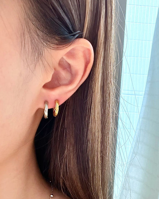 Classic circle earrings