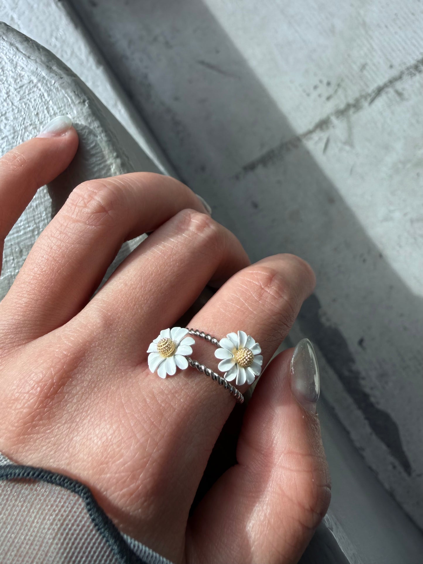 Double Daisy ring