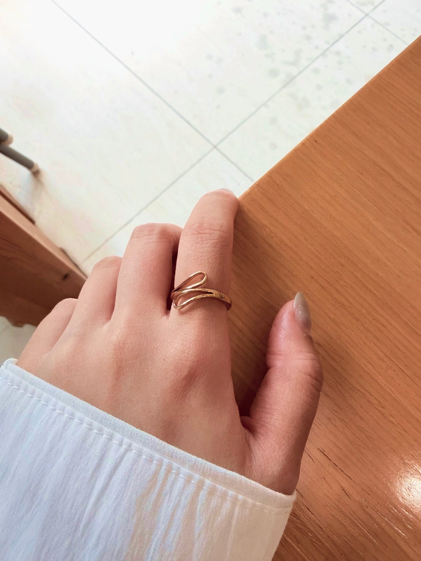 Fluid Mirage ring