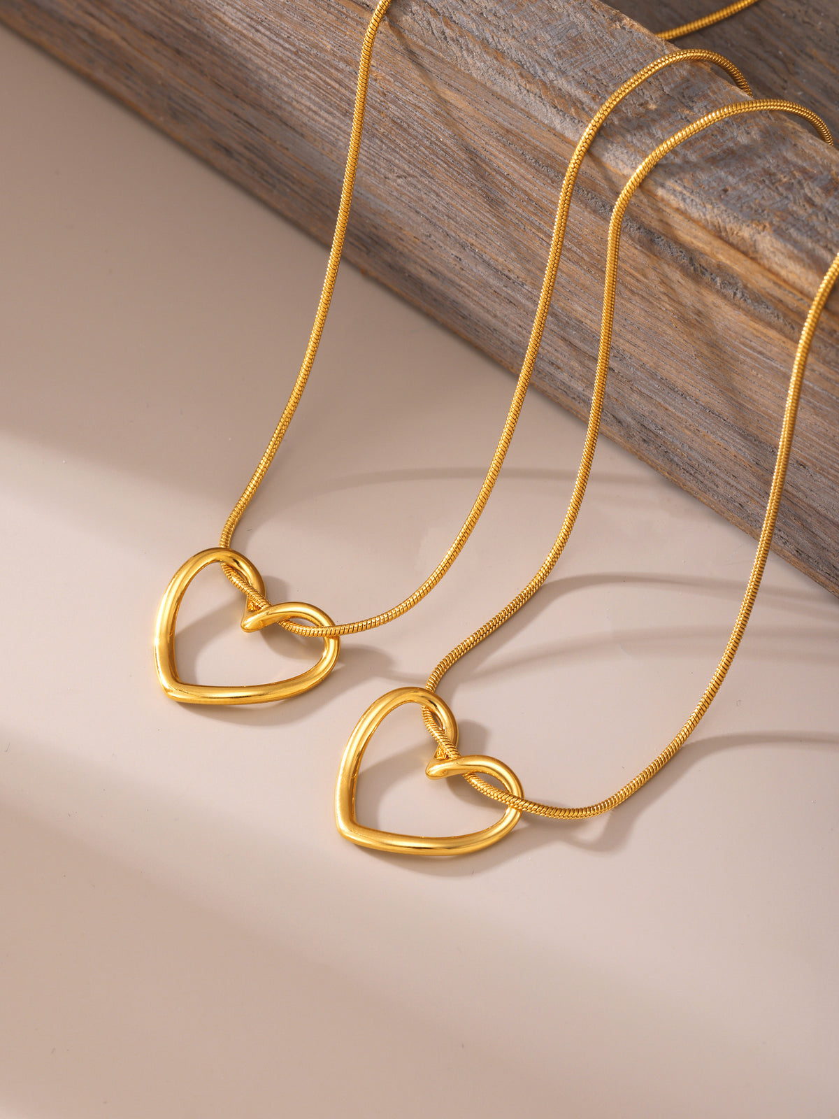 316L Gilded contour heart necklace